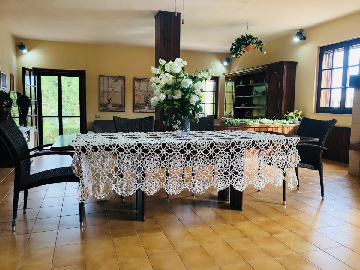 Villa Ro Porto Columbu - Perd'E Sali Bagian luar foto