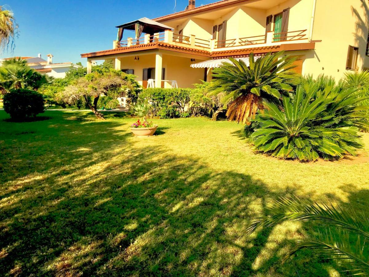 Villa Ro Porto Columbu - Perd'E Sali Bagian luar foto